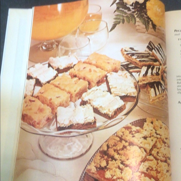 1975 Better Homes & Garden Cookie cook book - Picture 3 of 6